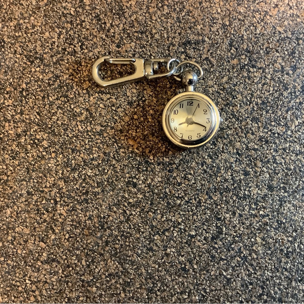 Clip on keychain Quarts watch